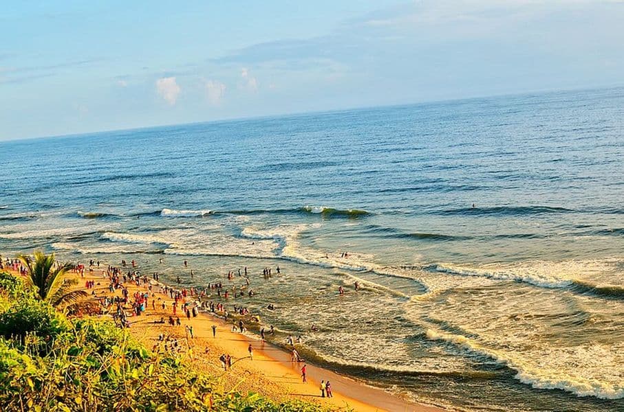 Kerala Lagoon to Cliffside Journey